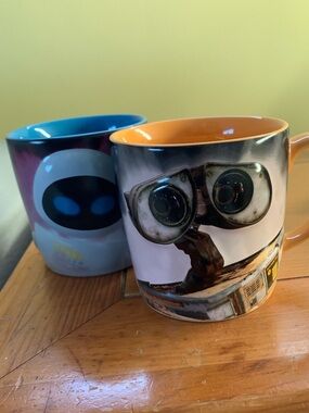 Disney WALL·E and Eve Collectible Mugs
